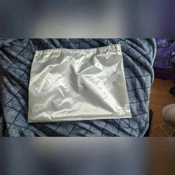 Silky Dust Cover Bag Satin Drawstring Bag Dustproof Travel Storage Pouch - Picture 3 of 5